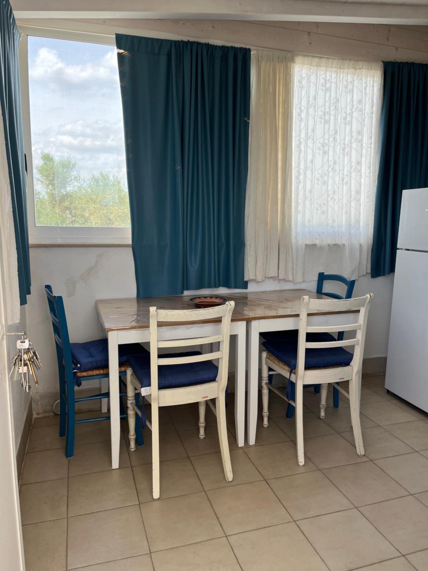 B&B Villa Mediterranee Con Parking Space Trani Exterior foto