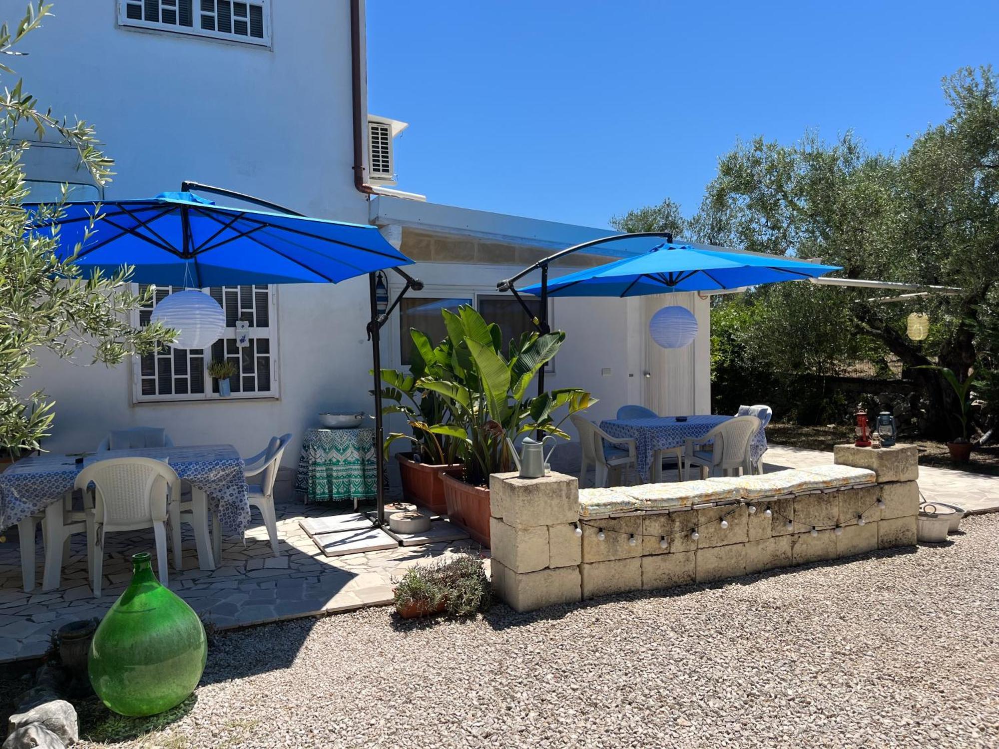B&B Villa Mediterranee Con Parking Space Trani Exterior foto